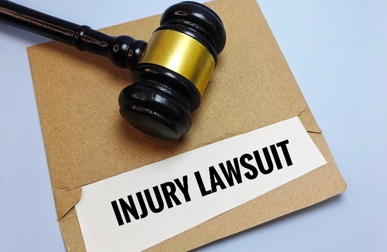 Illinois Personal Injury Lawsuit Filing Deadline Concept