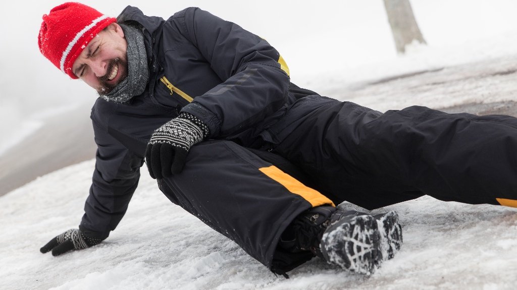 Weather Related Slip And Fall In Illinois Due To Ice Accumulation