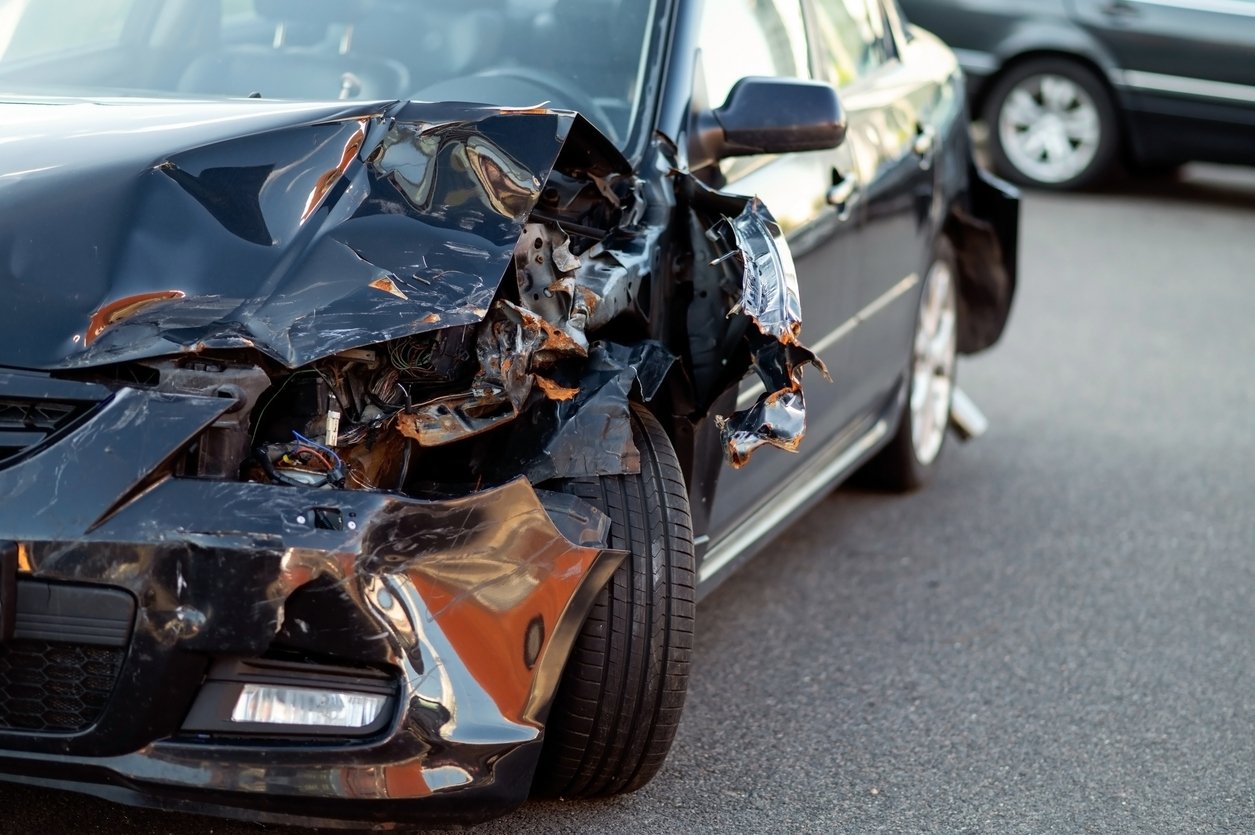 Front-end damage to a car after an Illinois accident